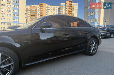Седан Audi A4 2014 в 