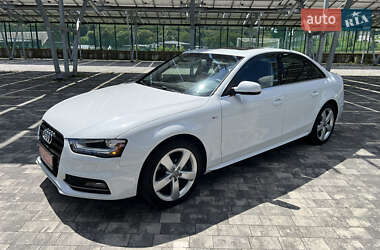 Седан Audi A4 2015 в 