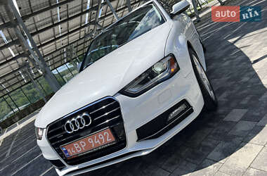 Седан Audi A4 2015 в 