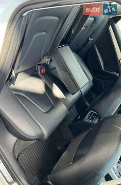 Седан Audi A4 2015 в 