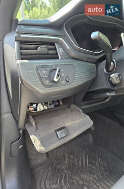 Седан Audi A4 2016 в 