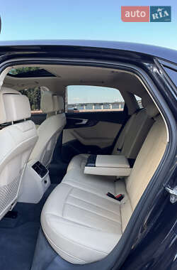 Седан Audi A4 2016 в 
