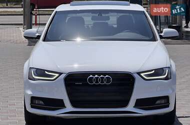 Седан Audi A4 2015 в 