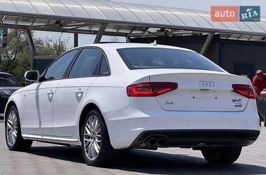 Седан Audi A4 2015 в 