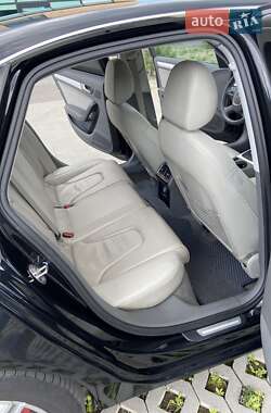 Седан Audi A4 2010 в 