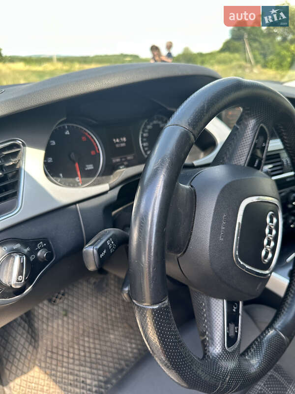Седан Audi A4 2011 в Кременці