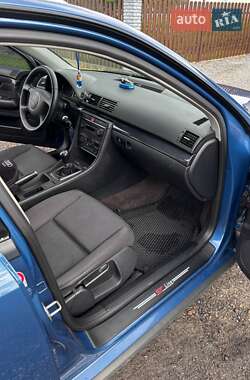 Универсал Audi A4 2003 в 