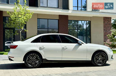 Седан Audi A4 2016 в 