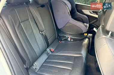 Седан Audi A4 2016 в 