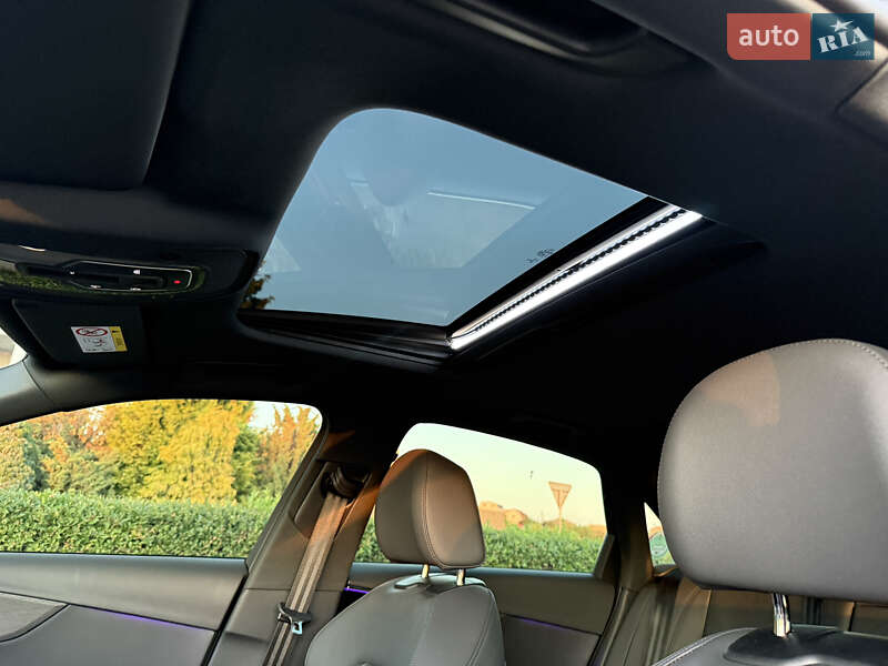 Седан Audi A4 2022 в Одесі