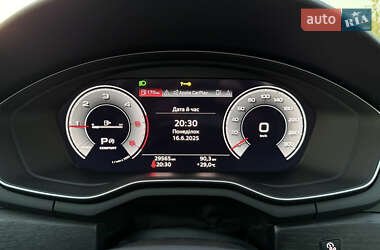 Седан Audi A4 2022 в 