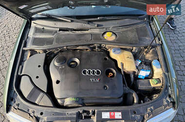 Седан Audi A4 2000 в 