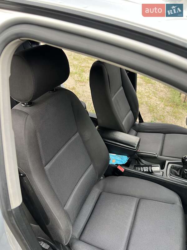 Универсал Audi A4 2002 в Харькове