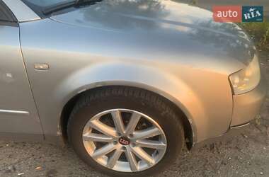 Седан Audi A4 2001 в 