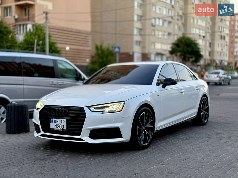 Седан Audi A4 2016 в Одессе