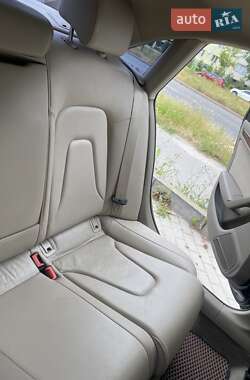 Седан Audi A4 2012 в 