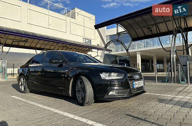 Седан Audi A4 2012 в 