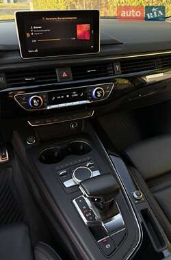 Седан Audi A4 2017 в 