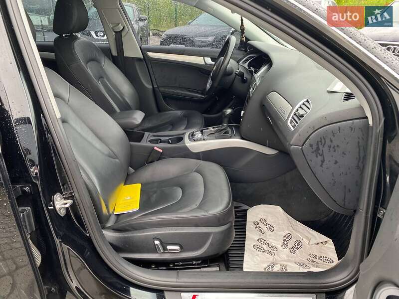 Седан Audi A4 2015 в Львове