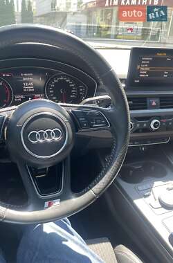 Седан Audi A4 2017 в 