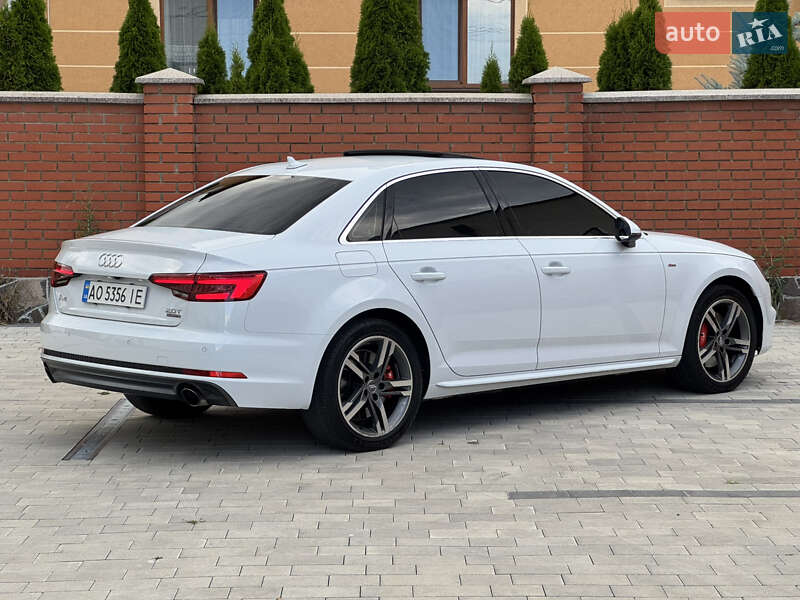 Седан Audi A4 2016 в Мукачево