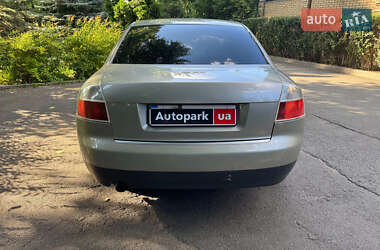 Седан Audi A4 2001 в 