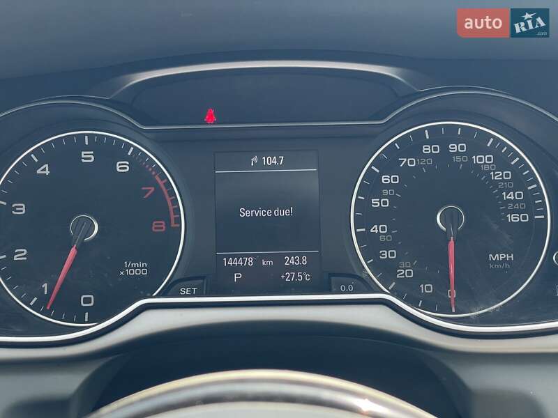 Седан Audi A4 2013 в Львове