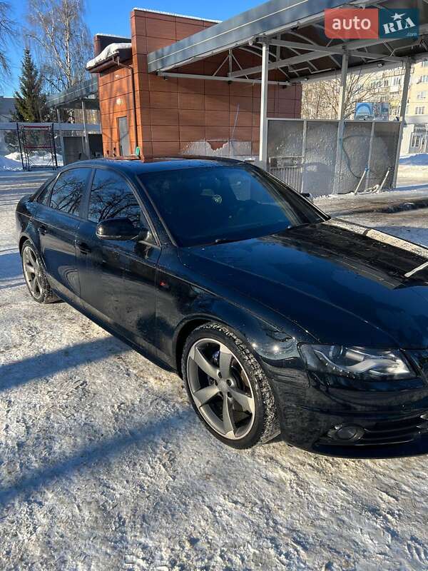 Седан Audi A4 2011 в Киеве