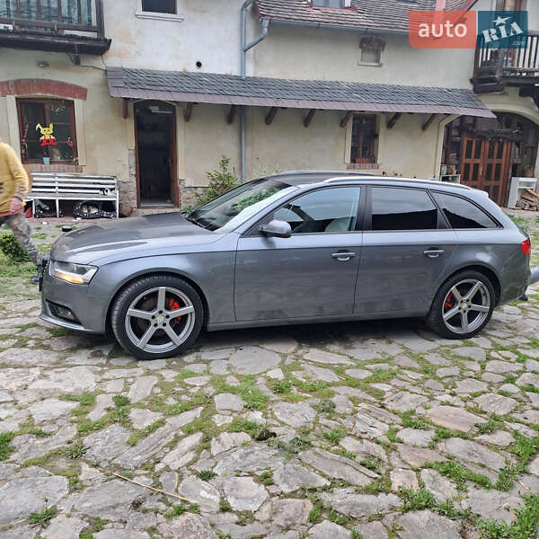 Универсал Audi A4 2012 в Ужгороде