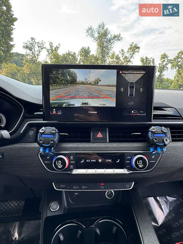 Седан Audi A4 2022 в Киеве