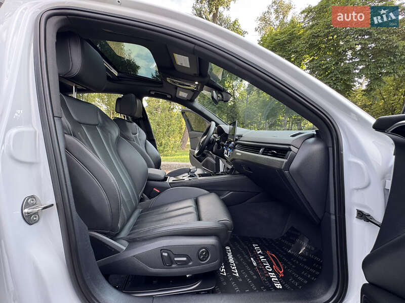 Седан Audi A4 2022 в Киеве