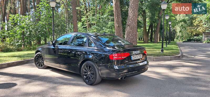 Седан Audi A4 2013 в Чернигове