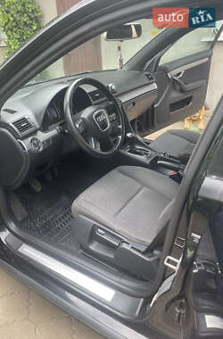 Седан Audi A4 2006 в 