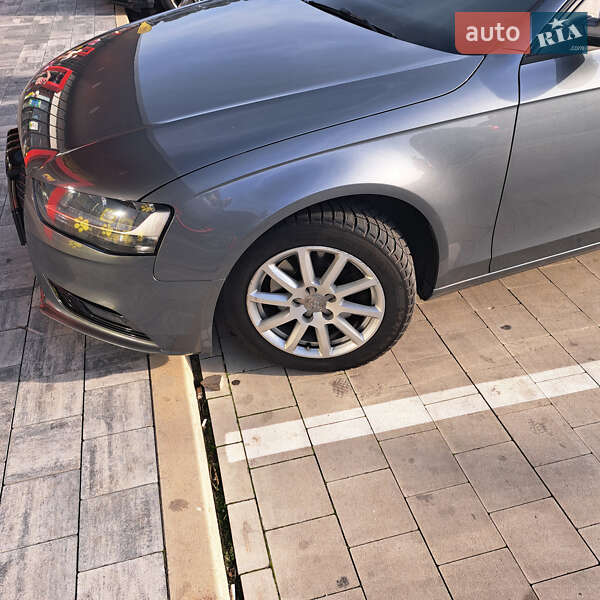 Универсал Audi A4 2012 в Ужгороде
