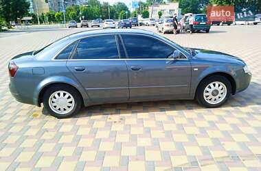 Седан Audi A4 2001 в 