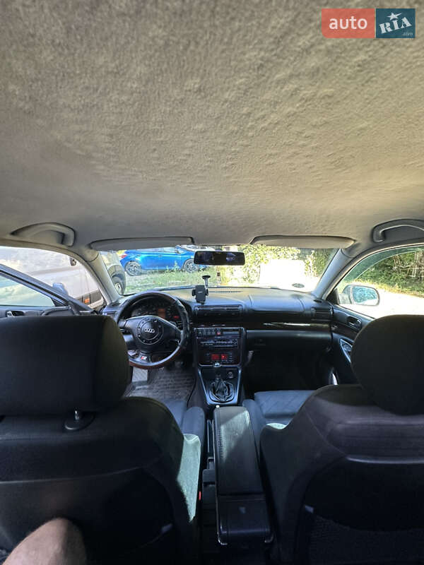 Седан Audi A4 1995 в Києві
