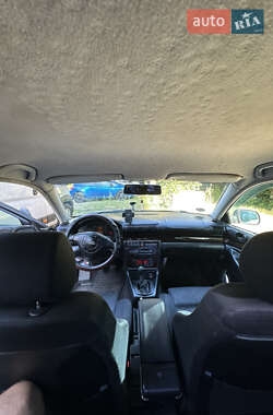 Седан Audi A4 1995 в 