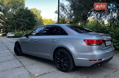 Седан Audi A4 2016 в 