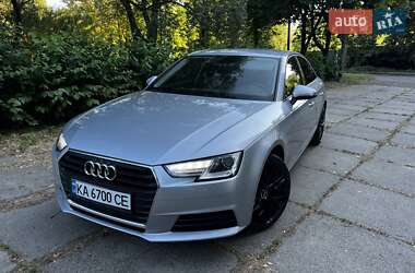 Седан Audi A4 2016 в 