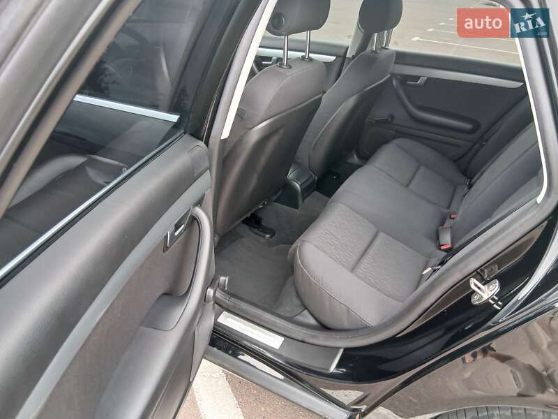 Универсал Audi A4 2004 в Ровно