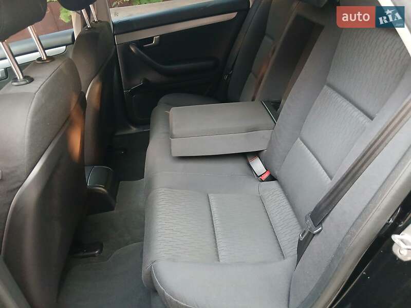 Универсал Audi A4 2004 в Ровно