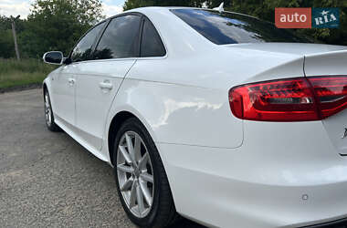 Седан Audi A4 2015 в 