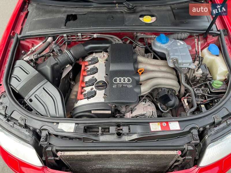 Универсал Audi A4 2002 в Киеве