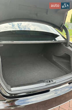 Седан Audi A4 2013 в 