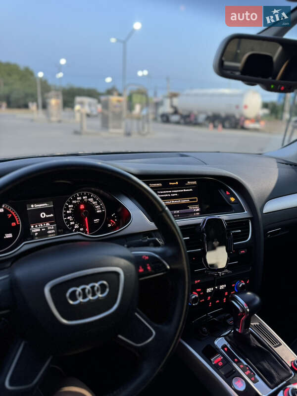 Седан Audi A4 2014 в Киеве