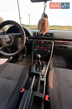 Седан Audi A4 2001 в 