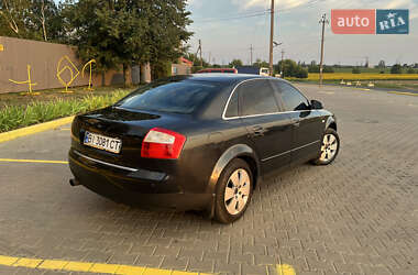 Седан Audi A4 2001 в 