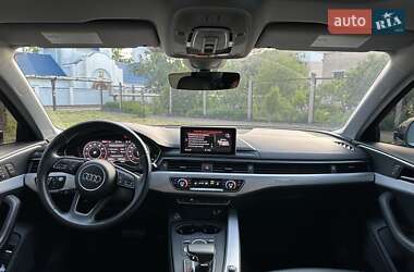Седан Audi A4 2017 в 