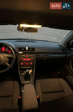 Универсал Audi A4 2004 в 
