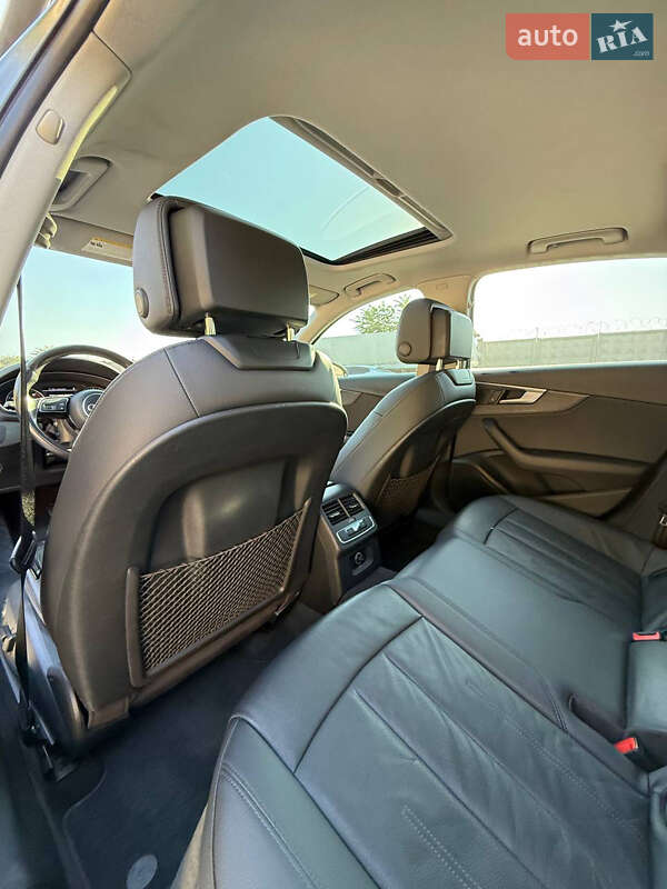 Седан Audi A4 2016 в Одесі